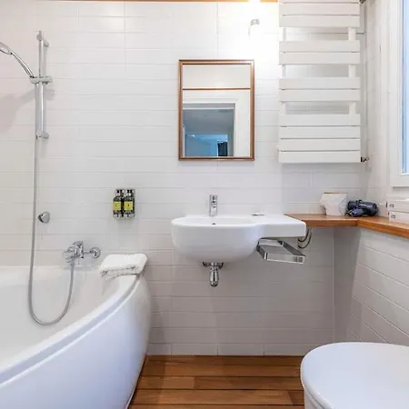 Le Luxe Abordable - 1 - Double - 4 Personnes - Vue Sur Rue アパート *
