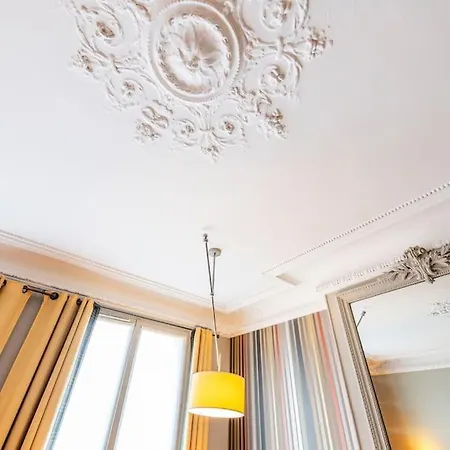 Le Luxe Abordable - 1 - Double - 4 Personnes - Vue Sur Rue アパート パリ